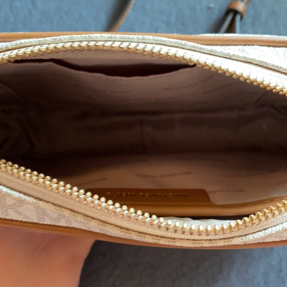 Michael Kors Crossbody bag - Picture 3 of 5